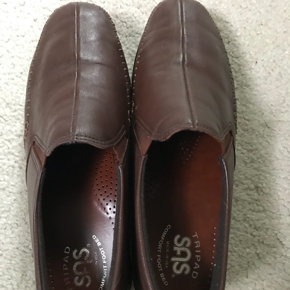 SAS Brown Slip-on Loafers - Size 7.5 M